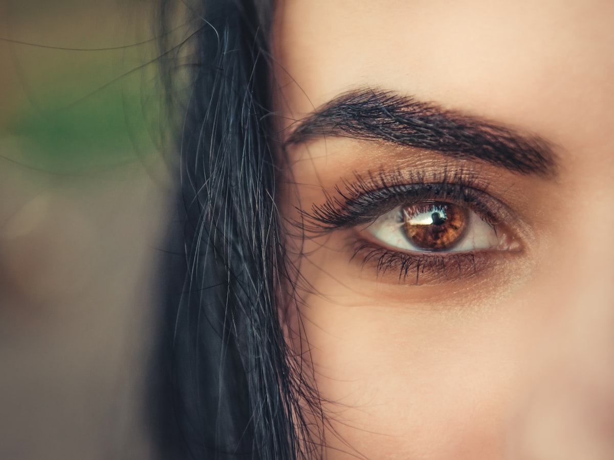 Brow Lamination & Shaping 3